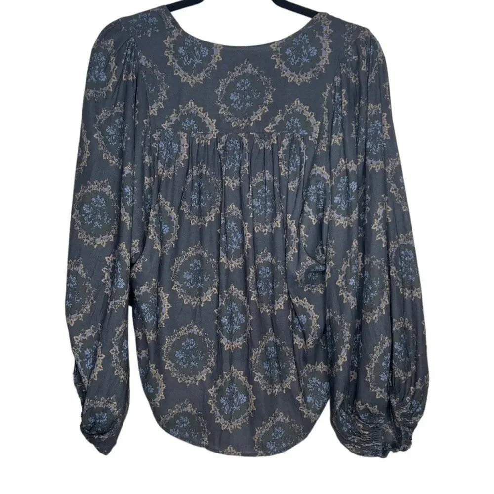 Free People Gray Cowling Around Printed Top Whimsigoth Size XS